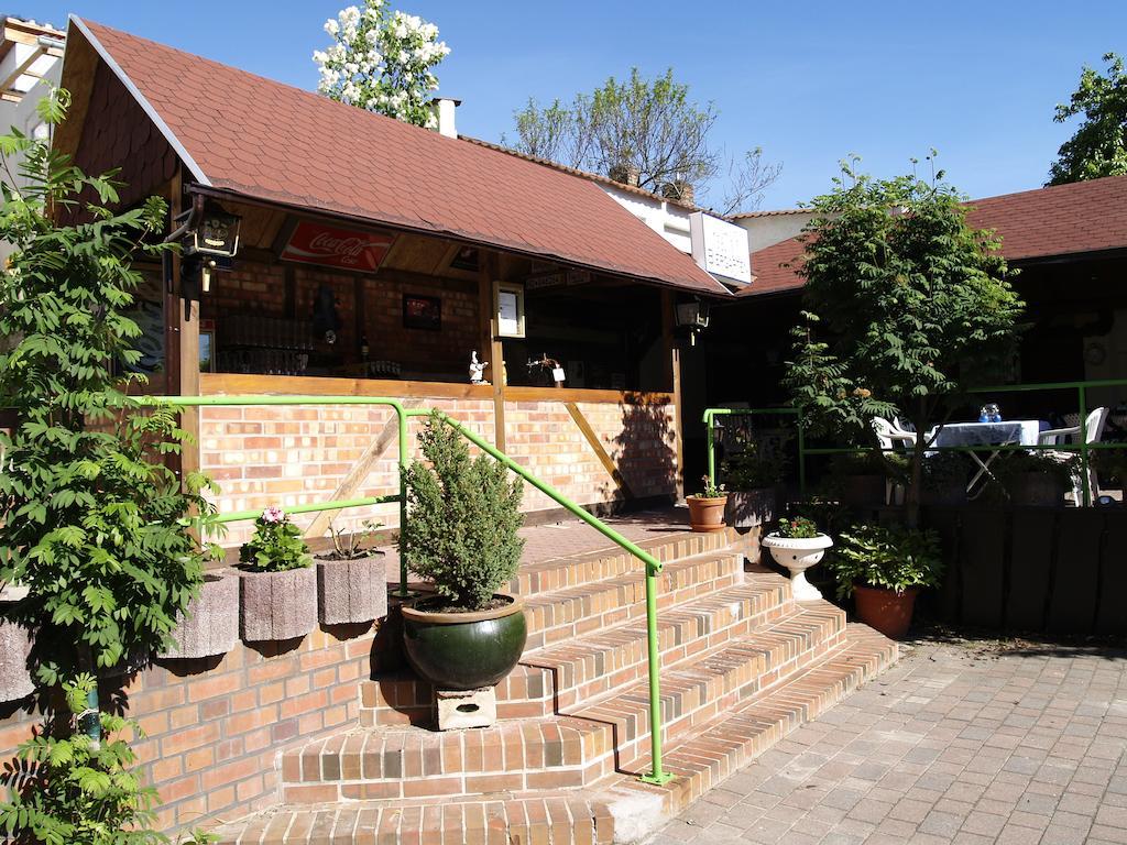 Hotel Pension Kirschstein Wolgast Bagian luar foto